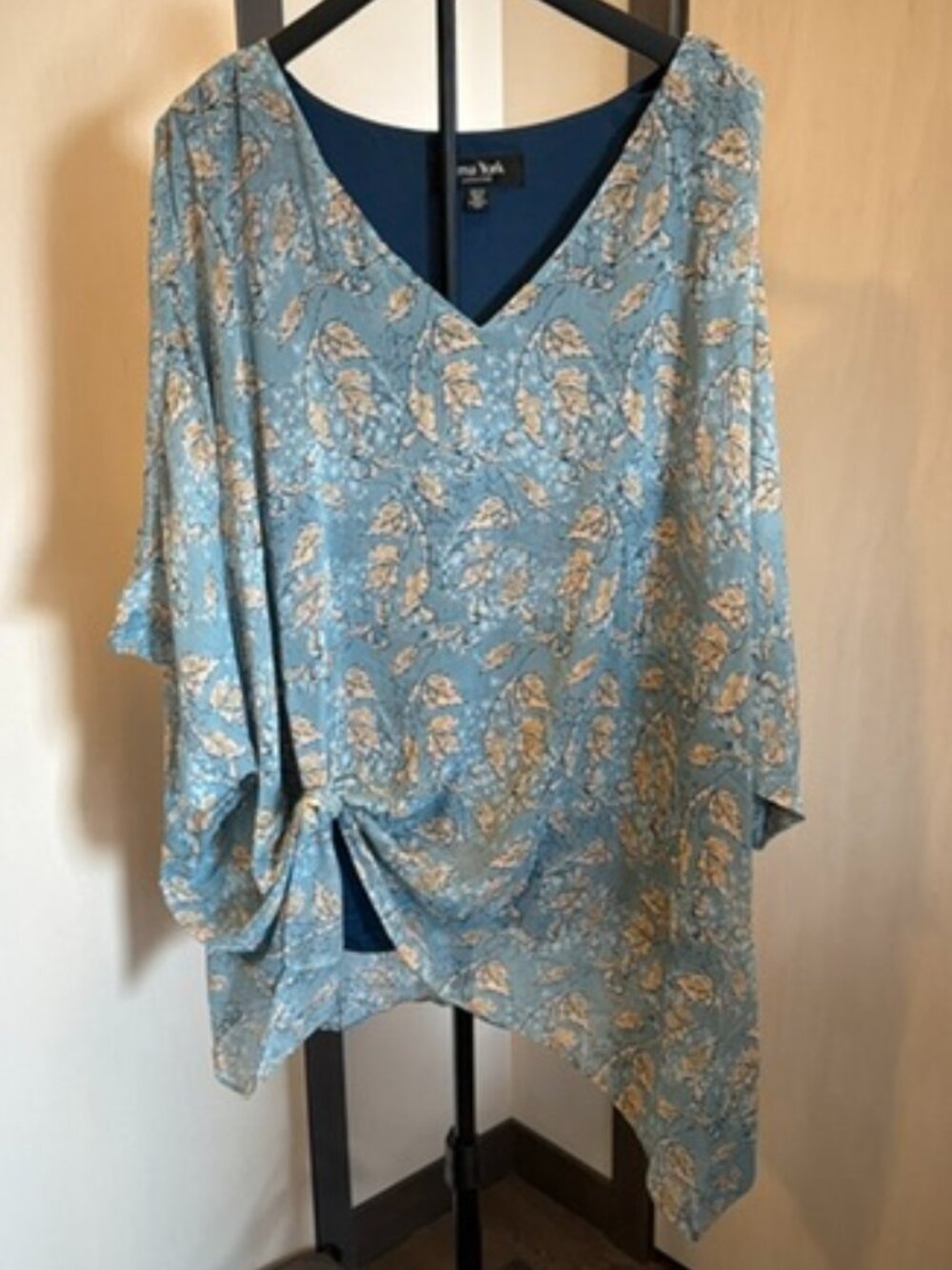 Arna York / Avenue blouse, light blue blouse over built in navy cami